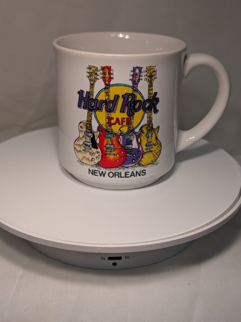 COLLECTIBLE    HARD ROCK CAFE COFFEE MUG    WELL WORTHA LOOK !